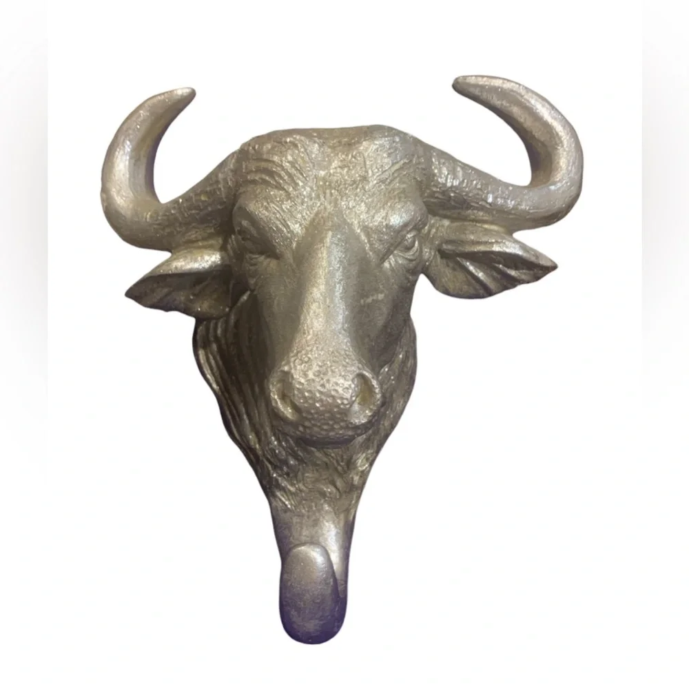 Buffalo Head Detailed Wall Hook Coat Hat Key Hanger In Brushed Silver Finish